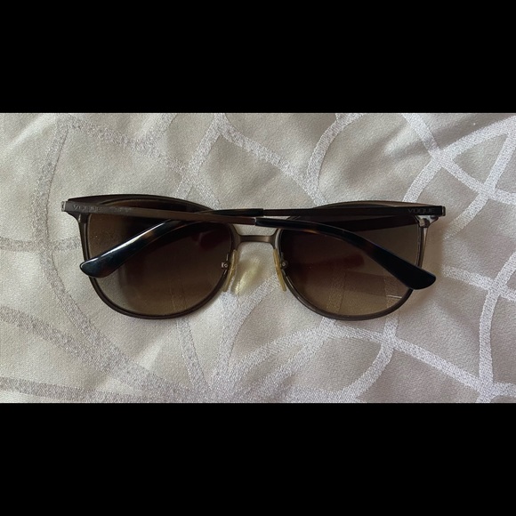 Sunglasses main image 4